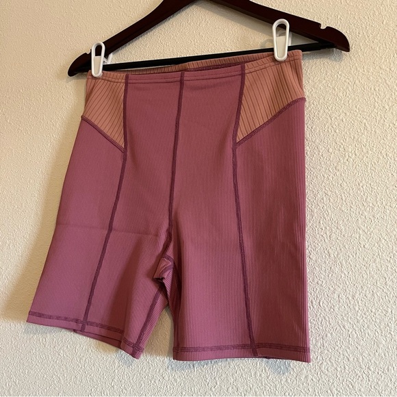 NWT For Love and Lemons Dani Biker Short Mauve pink, size Extra Small - Picture 5 of 8